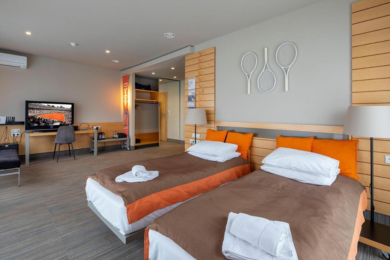 Hotel Kortowo Poznań Buitenkant foto