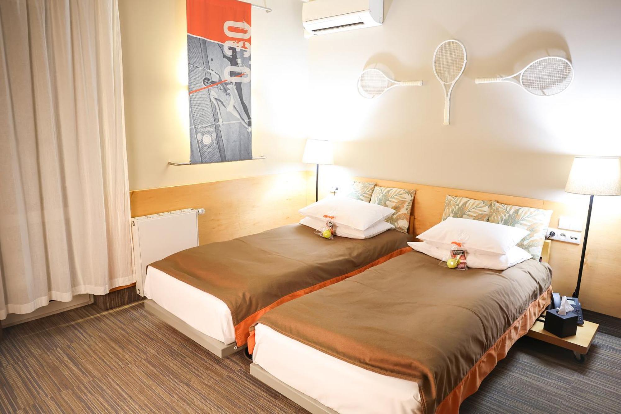 Hotel Kortowo Poznań Buitenkant foto