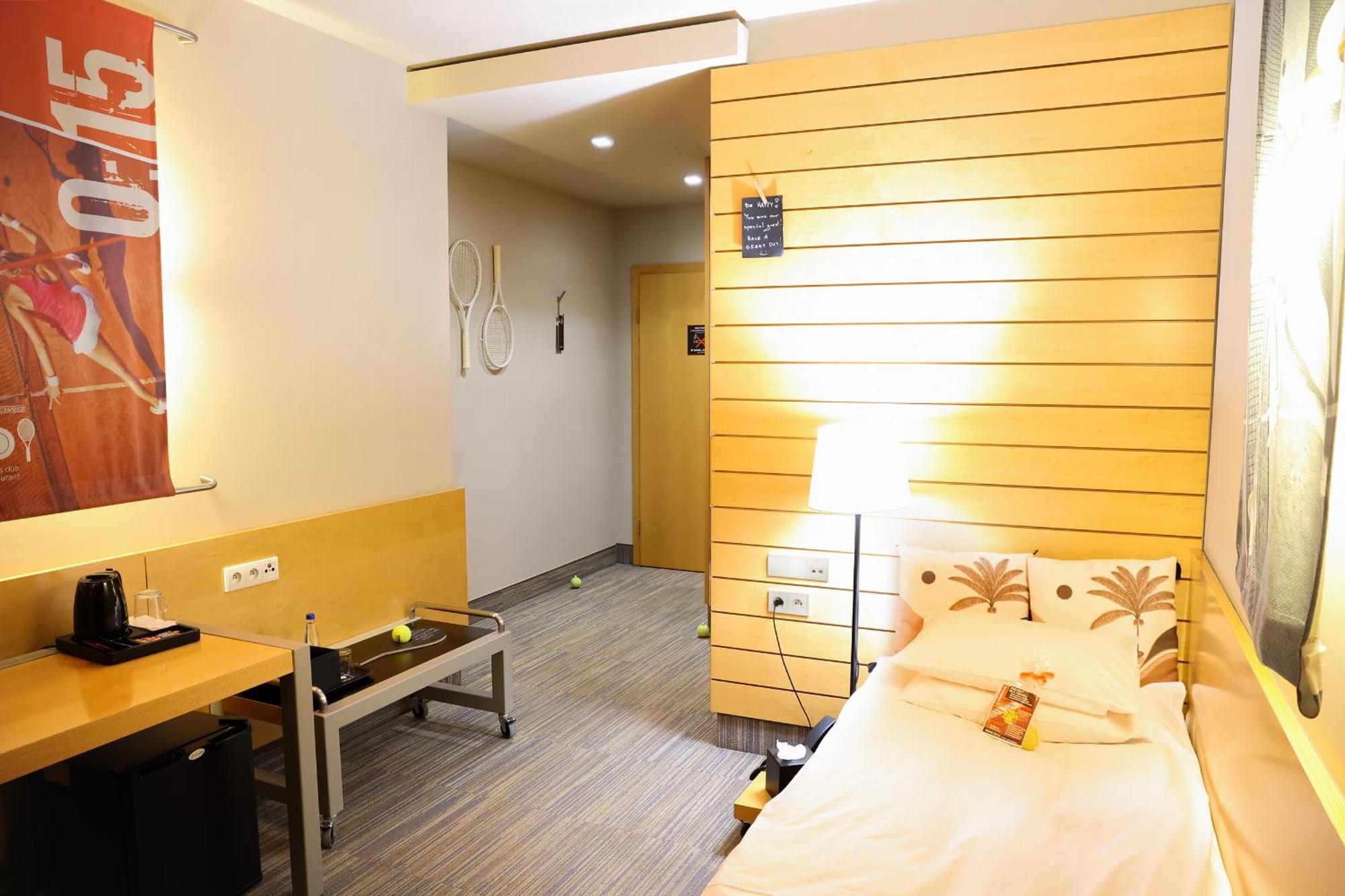 Hotel Kortowo Poznań Buitenkant foto