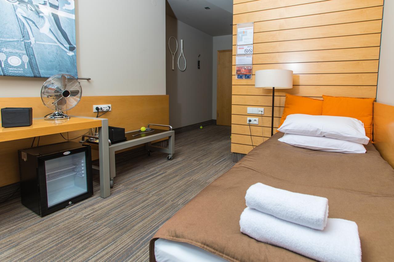 Hotel Kortowo Poznań Buitenkant foto